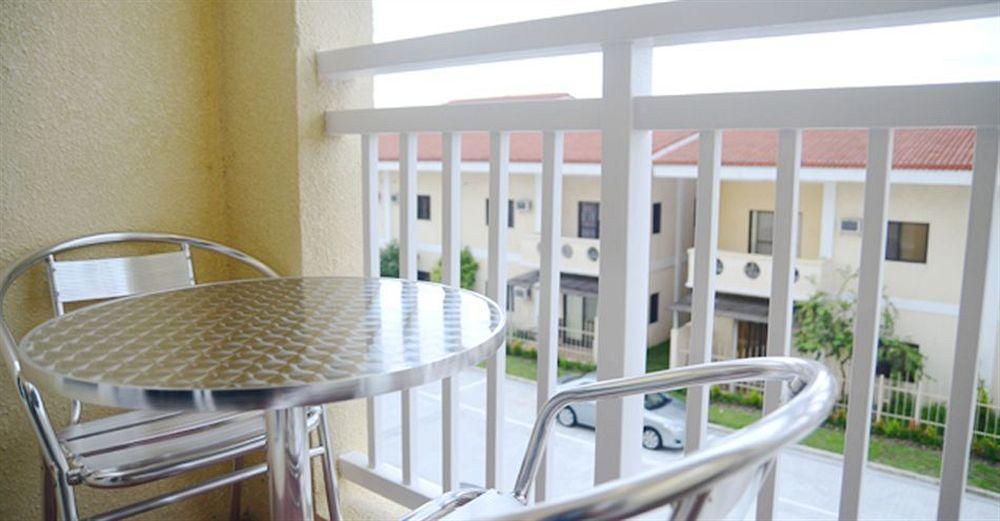 Subic Coco Hotel Olongapo Buitenkant foto